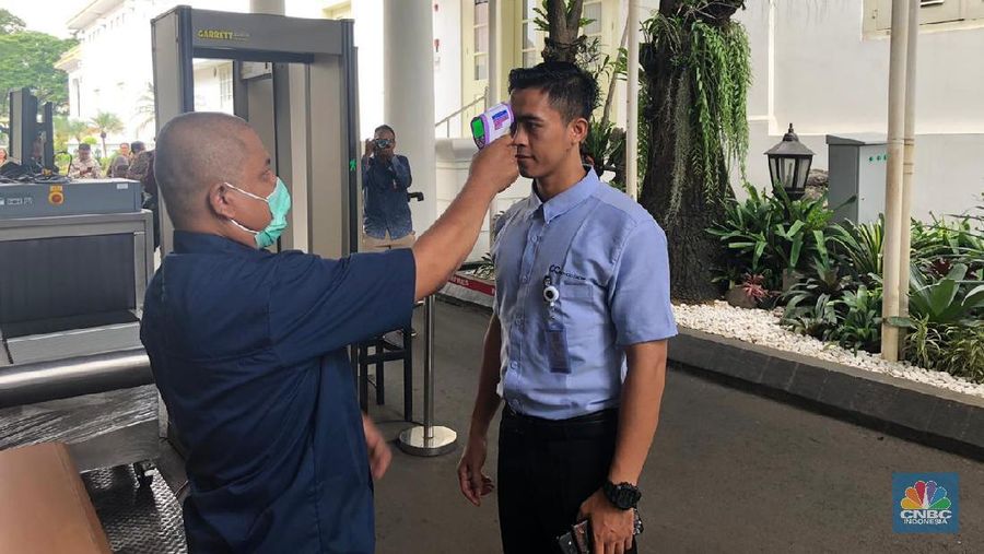 Simak penjelasan Deputi Bidang Protokol Pers dan Media Sekretariat Presiden Bey Machmuddin.