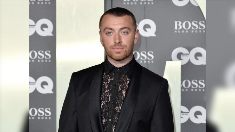 Penyanyi Sam Smith mengaku cemas untuk kembali ke Eropa.