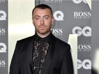 Karena Corona, Penyanyi Sam Smith Takut Pulang ke Eropa