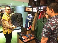 Dari Garut, Usaha Jaket Kulit Binaan BNI Ini Merambah Ekspor