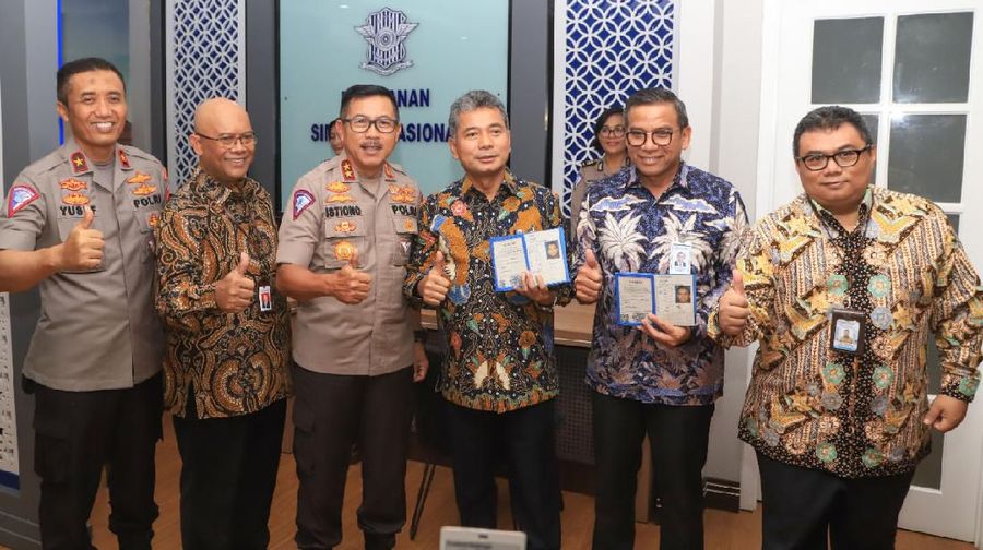BRI turut berbangga karena dapat mendukung transformasi digital berupa pembayaran SIM Internasional secara online yang dilakukan oleh jajaran Korlantas POLRI.