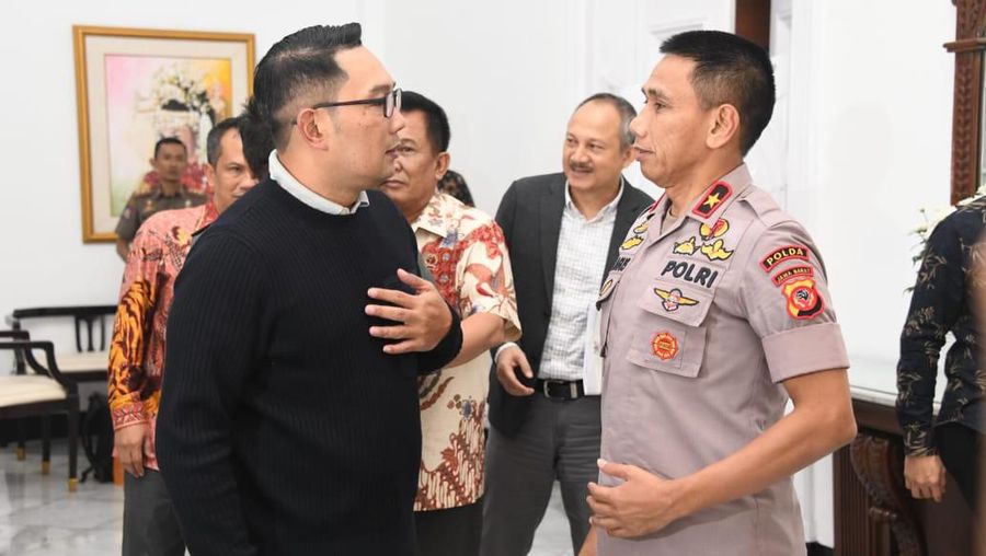 Pemerintah Provinsi Jabar bekerja sama dengan Polda Jabar dan Pangdam III/Siliwangi akan menindak tegas penimbun masker