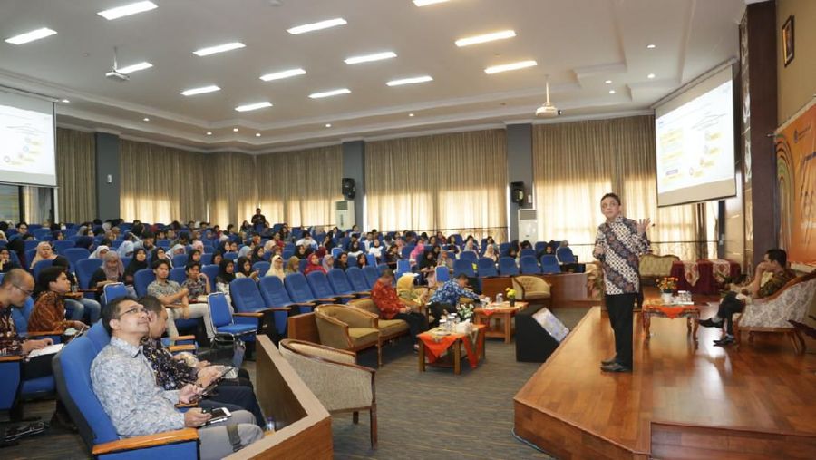 Direktorat Jenderal Pengelolaan Pembiayaan dan Risiko Mengajak Civitas Akademika
Universitas Brawijaya Malang untuk ikut kawal APBN