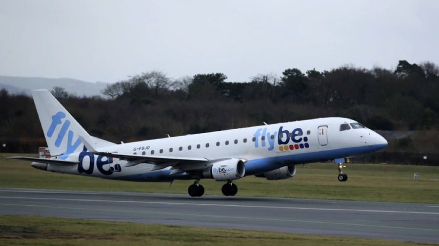 Maskapai penerbangan terbesar di Inggris, Flybe, jatuh bangkrut akibat corona.