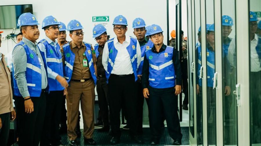 PLN terus berupaya tingkatkan kualitas pelayanannya di setiap daerah, salah satunya adalah di daerah Lebong, Provinsi Bengkulu, Sumatera.