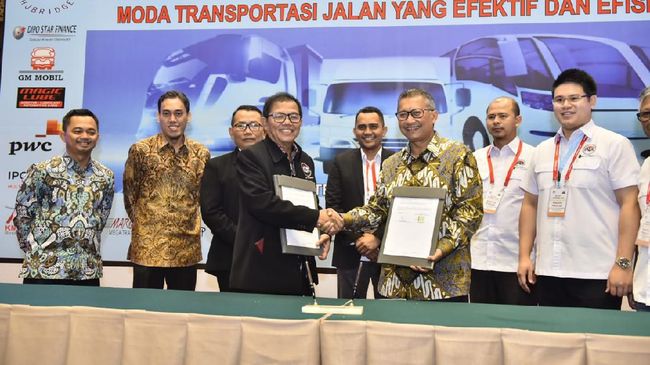 Gantikan Solar Truk Logistik  APTRINDO Bakal Gunakan Gas LNG