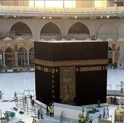 Demi Prokes, Arab Siram 1,4 Juta L Disinfektan Masjidil Haram