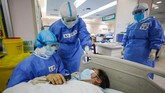 Perempuan hamil yang tinggal di wilayah sumber virus corona Kota Wuhan, Provinsi Hubei, harus cemas saat melahirkan. (Photo by STR / AFP) / China OUT