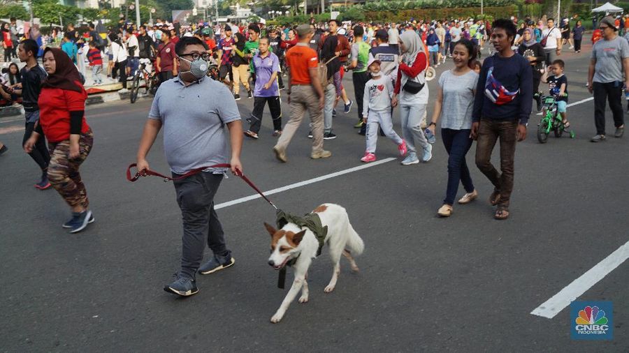 Aktivitas CFD di Bundaran HI (HI) Ditengah Ancaman Virus Corona (CNBC Indonesia/Muhammad Sabki)