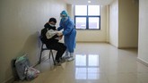 Ibu-ibu di China yang melahirkan di tengah epidemi virus corona berharap vaksin segera ditemukan supaya anak mereka tidak terinfeksi. (Photo by STR / AFP)