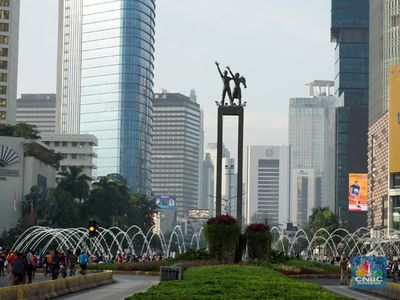 LPEM UI Ramal Ekonomi Q3 di Bawah 5%, Ini Analisanya