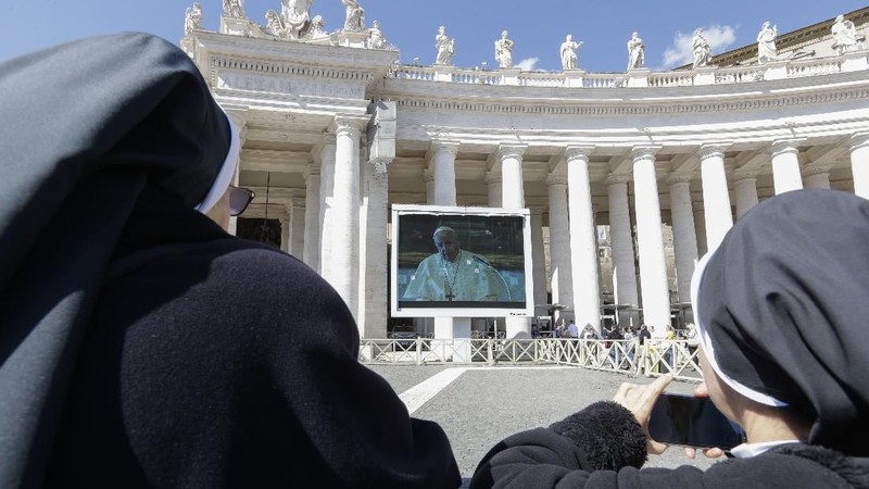 Paus Fransiskus memimpin ibadah Minggu melalui video live streaming, setelah Vatikan mengonfirmasi kasus pertama COVID-19, Jumat (6/3/2020).