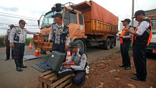 Kemehub 'Sindir' Ban Truk ODOL di Indonesia Terkuat di Dunia
