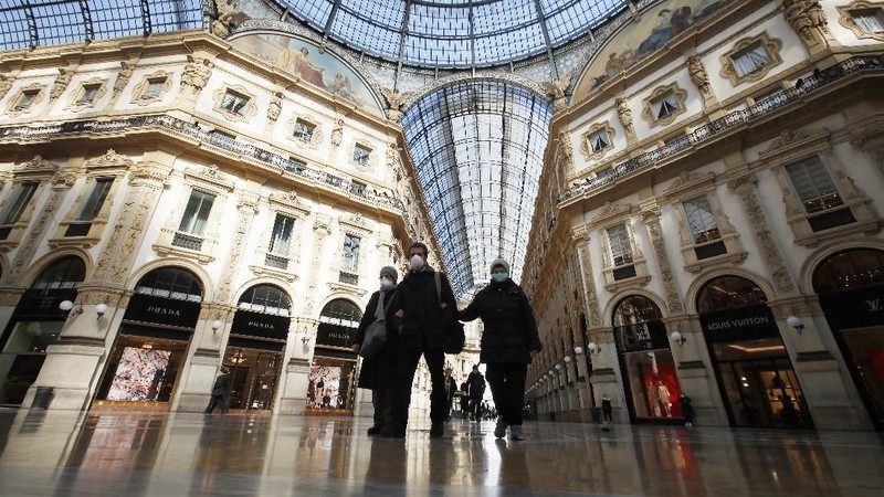 Italia kini menjadi negara dengan kasus kematian terbanyak setelah China. Kasus kematian rata-rata di daerah Lombardy, bagian utara Italia.