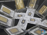Harga Emas Antam Hari Ini Melesat Rp 12.000, Dekati Rekor