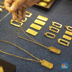 Daftar Lengkap Harga Emas Antam Hari Ini 10 Maret 2025, Naik Rp 3.000