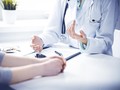 Jajaran Dokter yang Rajin Bagikan Informasi Corona di Medsos