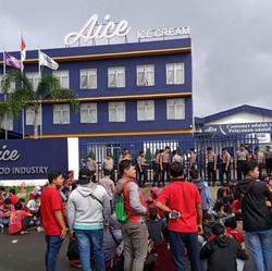 PHK Mogok Kerja Pabrik Es Krim Aice: Ini Update Terbarunya