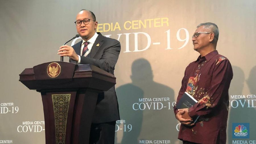 Kalangan pengusaha menyerahkan sepenuhnya keputusan lockdown bila memang diperlukan kepada Presiden Jokowi.