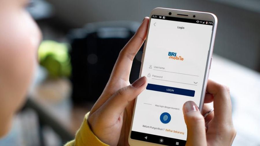 BRI mengajak masyarakat untuk mengurangi pemakaian uang tunai / cash dengan semakin gencar bertransaksi non tunai. (Dok. BRI) BRI mengajak masyarakat untuk mengurangi pemakaian uang tunai / cash dengan semakin gencar bertransaksi non tunai. (Dok. BRI)