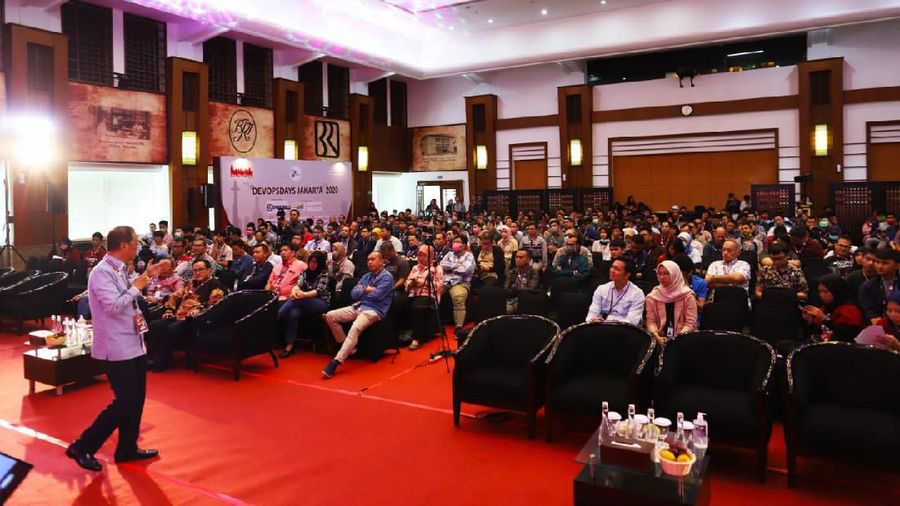 DevOpsDay Jakarta merupakan event berskala internasional berupa seminar terkait pengembangan software dan infrastruktur IT