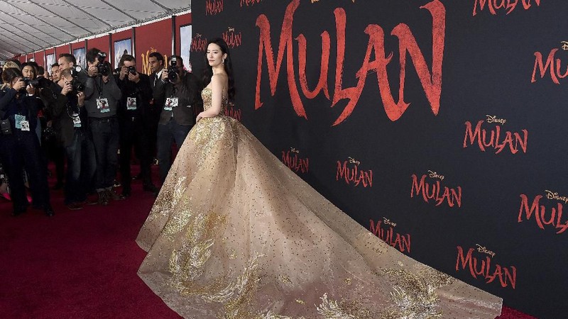 Film live-action Mulan akan tayang pada 27 Maret 2020. Mulan akan jadi film adaptasi dari kisah Disney Princess yang disajikan tanpa adegan musikal.