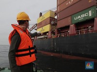 Neraca Dagang Surplus, Senang Tapi Lebih Banyak Sedihnya