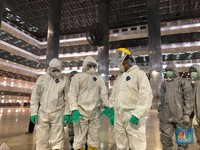 Jokowi Tinjau Istiqlal Saat Disteril dari Virus Corona