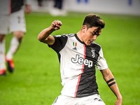 Penyerang Juventus Paulo Dybala Positif COVID-19