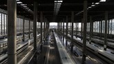 Bila lockdown berlaku Spanyol akan menutup semua sekolah, universitas, restoran, dan hotel. Langkah ini sebelumnya sudah dilakukan beberapa daerah. (AP Photo/Manu Fernandez)