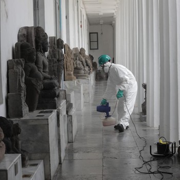 Antisipasi Covid-19, Museum Nasional 'Diguyur' Disinfektan