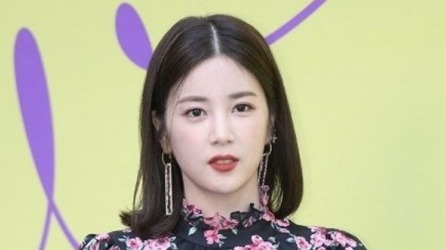 Salah satu kunci sukses Korea tangani wabah corona adalah publiknya ikut bergerak. Seperti para artis yang ramai2 menyumbang buat negaranya. Artis RI gimana?