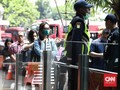 Tanggap Darurat, Anies Kembali Batasi Jadwal Transjakarta-MRT