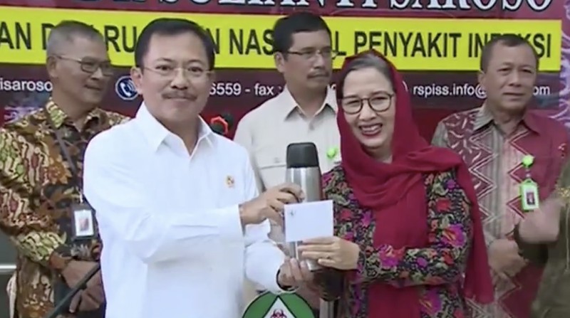 Menteri Kesehatan Terawan Agus Putranto menyatakan hari ini terdapat tiga pasien yang dirawat di RSPI Sulianti Saroso yang dinyatakan sembuh dari Covid-19.