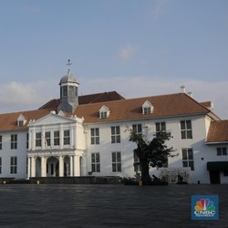 Erick Thohir, Anies & Sandi Keroyokan di Kota Tua, Ada Apa?