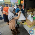 Warga Miskin Dapat Sembako & Uang Tunai, Ini Skemanya!