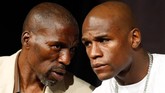 Naun ketika Floyd Mayweather memutuskan terjun di dunia tinju profesional, Roger Mayweather mulai fokus mengasah bakat Floyd dengan menjadi pelatih. (Ethan Miller/Getty Images/AFP)