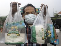 Paket Sembako Jokowi Rp600 Ribu Mulai Dibagikan, Apa Isinya?
