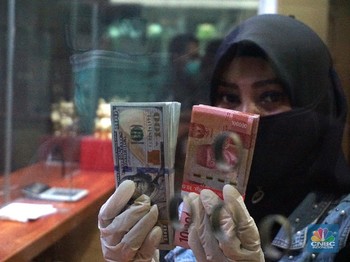 Ngeri! Rupiah Libas Dolar AS 1% Lebih, Dekati Rp 14.400/US$