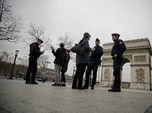 Lockdown! Polisi Prancis Razia Warga yang Keluar Rumah