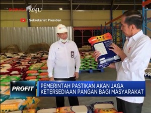 Presiden Jokowi Blusukan Dadakan ke Kantor Bulog