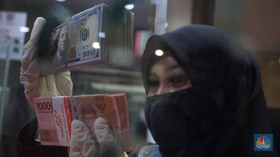 Gubernur Bank Indonesia (BI) Perry Warjiyo mengungkapkan bank sentral telah melakukan karantina terhadap uang tunai
