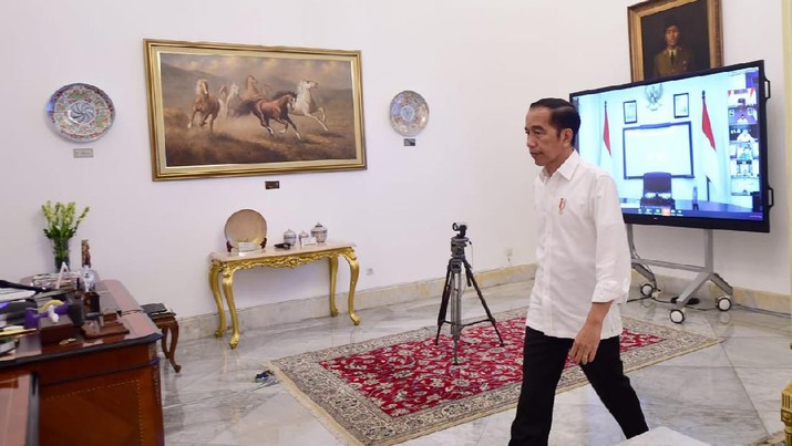 Jokowi Klarifikasi Soal Chloroquine Obat Corona, Simak! Presiden Joko Widodo (Jokowi) kembali menjelaskan tentang chloroquine yang disebutnya sebagai obat corona atau covid-19.