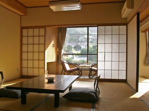 Alasan Rumah Jepang Pakai Pintu Geser dan Jenis-Jenisnya