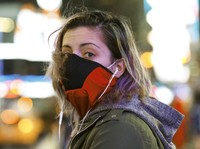 AS Mulai Wajib Pakai Masker Lagi, Pasien Covid Naik?