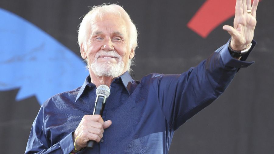 Penyanyi musik Country legendaris, Kenny Rogers meninggal dunia pada umur 81 tahun.