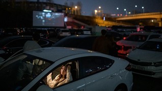 Bioskop Drive-In Korsel Laris Manis Kala Corona Melanda