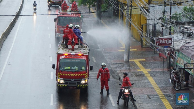 Hal itu untuk mencegah berkembangnya virus Corona COVID-19 di Jakarta.