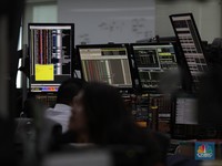 IHSG Sulit Move On Hari Ini, Covid-19 Bikin Investor Grogi