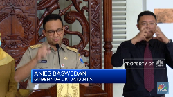 Dapat 40 Ribu, Anies Bagikan APD Hingga Puskesmas